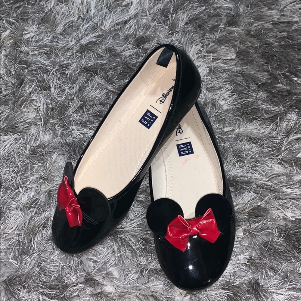 NEVER WORN Girls GAP flats Disney collection